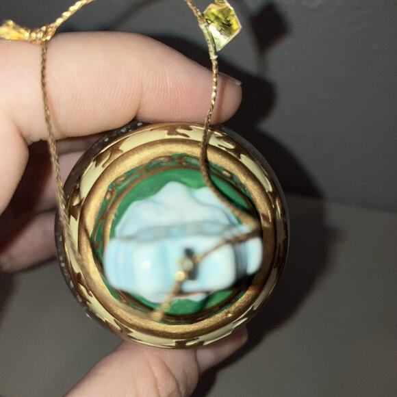 Christmas Ornament Vintage Kirkland Signature Waterglobe Santa Sack Snow Globe - Picture 6 of 6